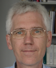 Prof. Dr. Sander van Smaalen