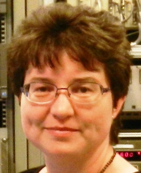 Dr. Natalija van Well